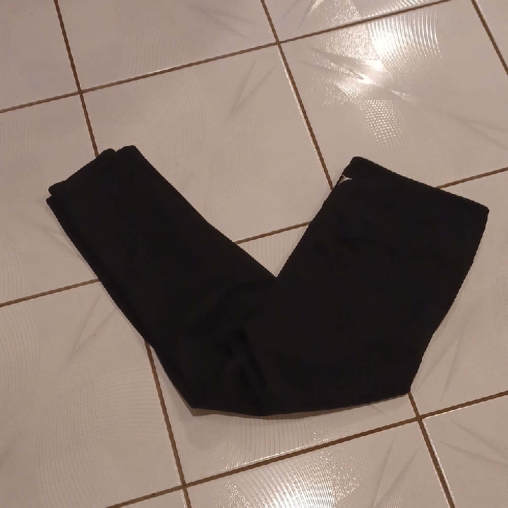 4/$60 Old Navy Active Black Go-Dry Leggings - Size XL